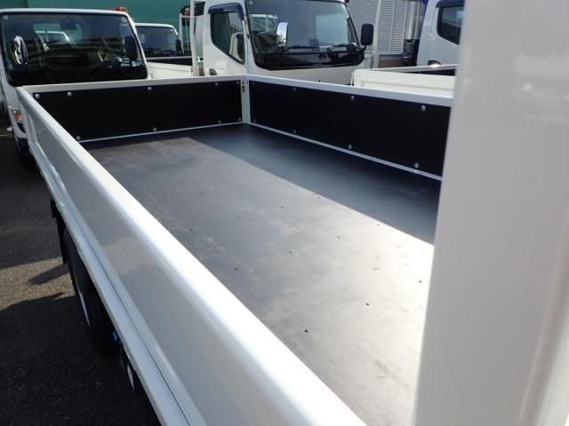 MITSUBISHI CANTER 2025 Image 31