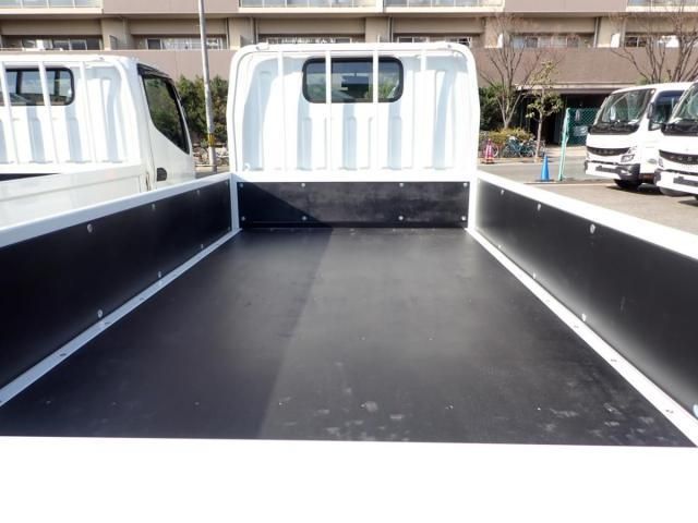 MITSUBISHI CANTER 2025 Image 31