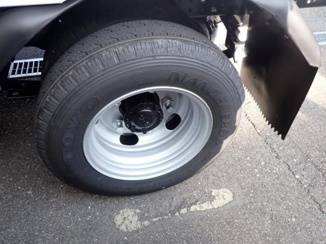 MITSUBISHI CANTER 2025 Image 31