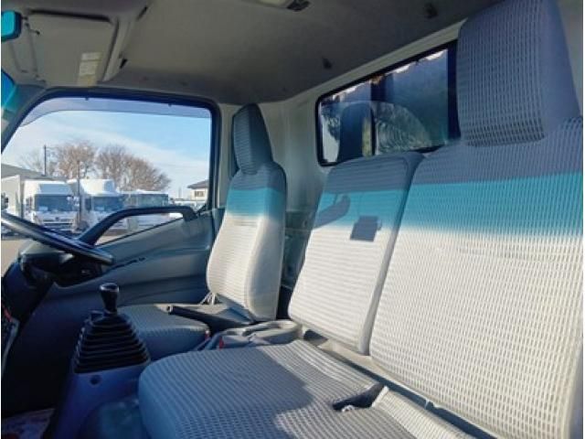 HINO DUTRO 2016 Image 31