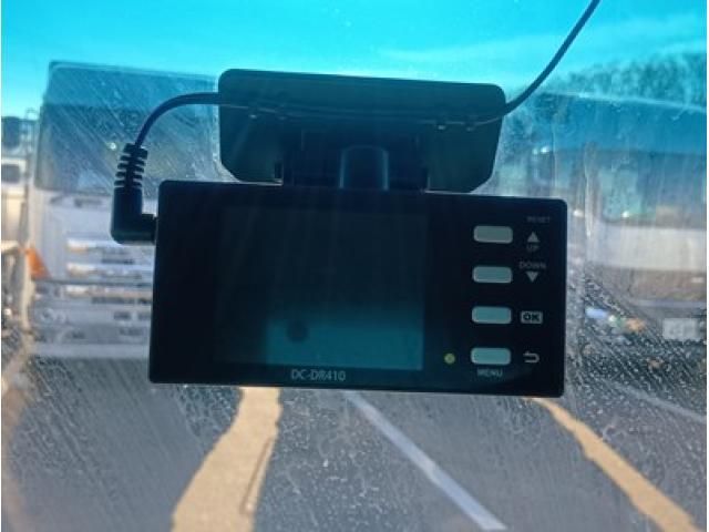 HINO DUTRO 2016 Image 31