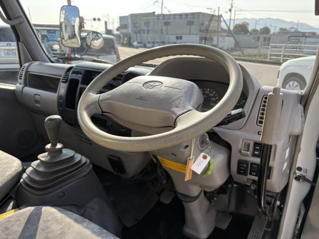 TOYOTA DYNA 2006 Image 31