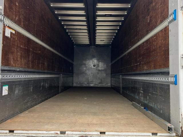 NISSAN DIESEL QUON 2011 Image 31