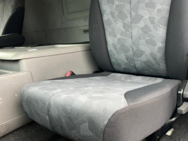 NISSAN DIESEL QUON 2011 Image 31