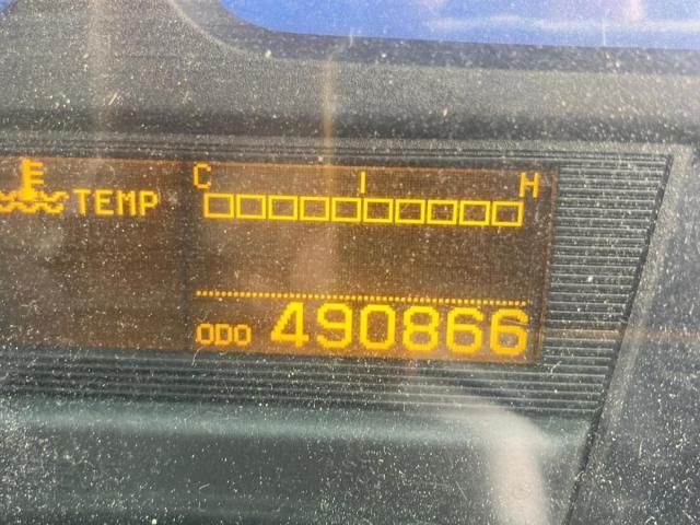 NISSAN DIESEL QUON 2011 Image 31