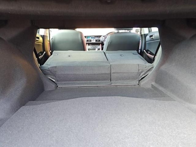 TOYOTA LEXUS IS300H 2016 Image 31