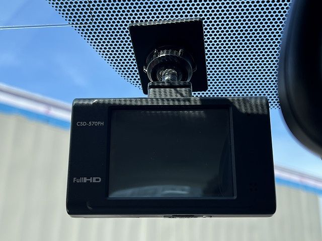 TOYOTA PRIUS PHV 2013 Image 31