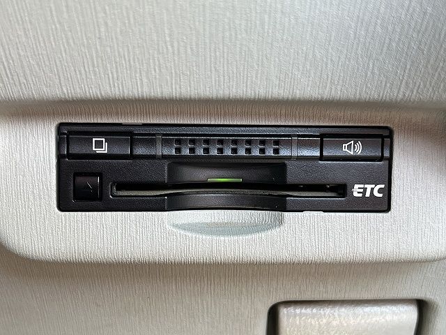 TOYOTA PRIUS PHV 2013 Image 31