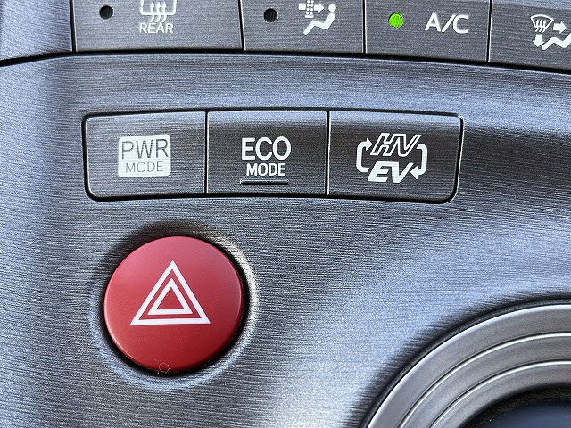 TOYOTA PRIUS PHV 2013 Image 31
