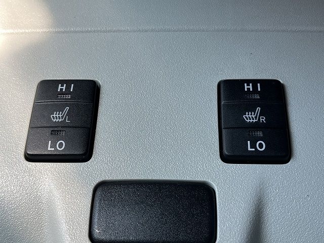 TOYOTA PRIUS PHV 2013 Image 31