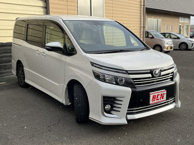 TOYOTA VOXY 2016 Image 31