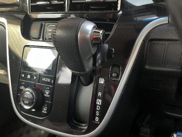 DAIHATSU MOVE CUSTOM 2020 Image 31