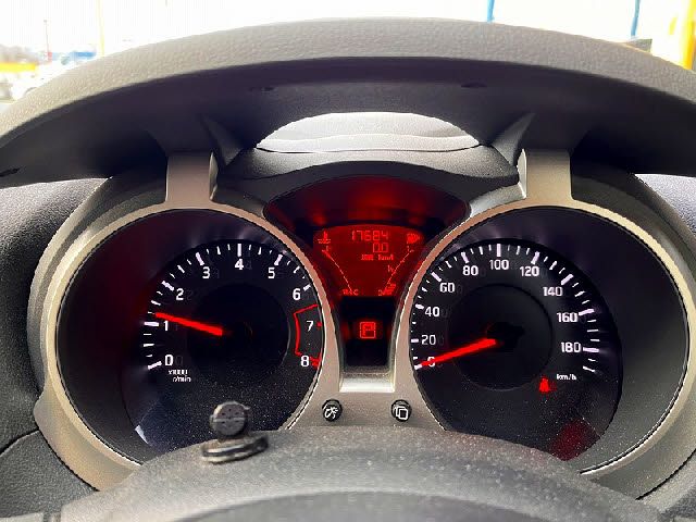 NISSAN JUKE 2012 Image 31