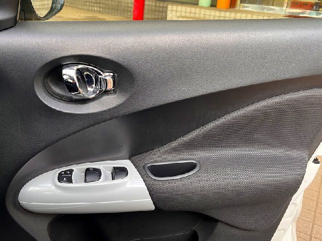 NISSAN JUKE 2012 Image 31