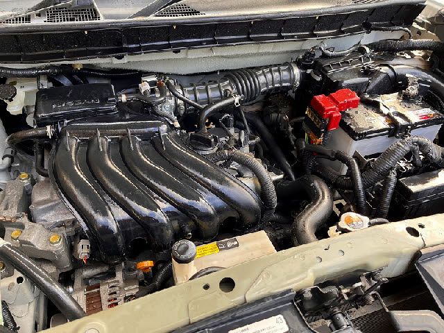 NISSAN JUKE 2012 Image 31