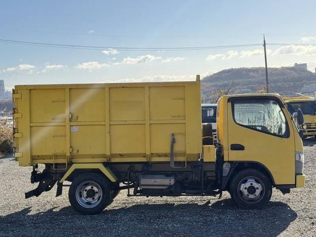 MITSUBISHI CANTER 2011 Image 31