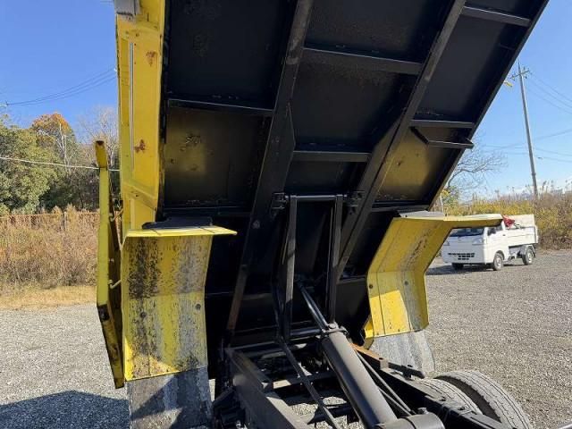 MITSUBISHI CANTER 2011 Image 31