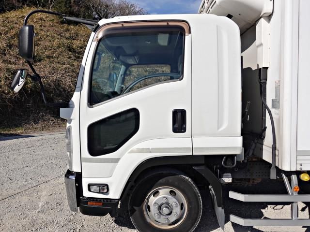 ISUZU FORWARD 2016 Image 31