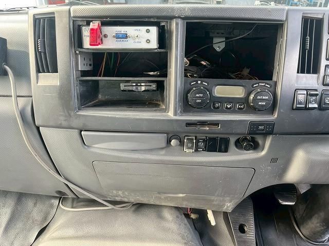 ISUZU FORWARD 2015 Image 31