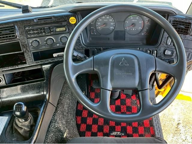 MITSUBISHI FUSOU SUPER GREAT 2013 Image 31