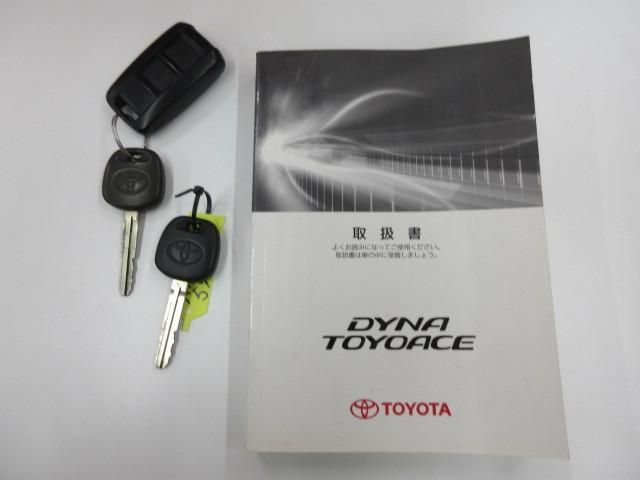 TOYOTA DYNA 2017 Image 31