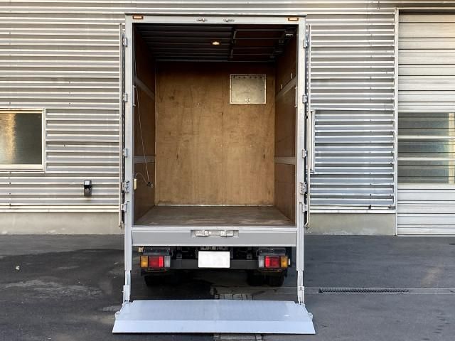 ISUZU ELF 2018 Image 31