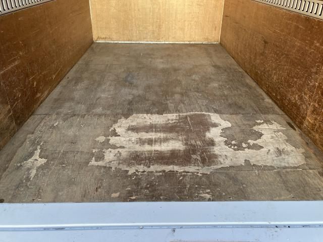 ISUZU ELF 2018 Image 31