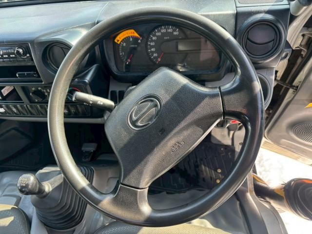 HINO DUTRO 2012 Image 31