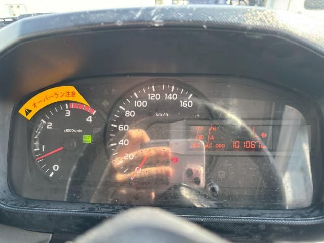 HINO DUTRO 2012 Image 31