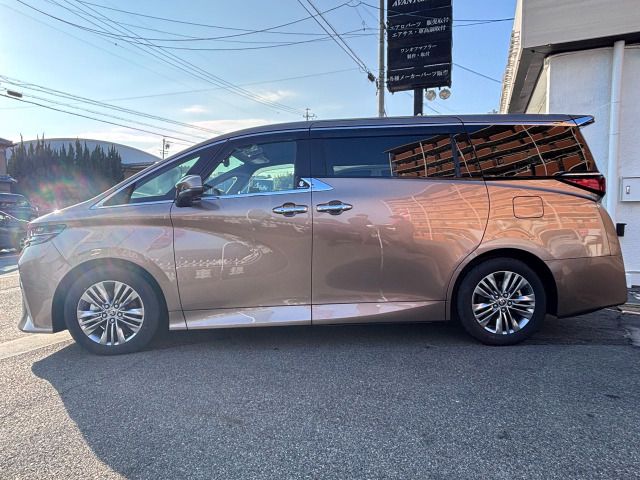 TOYOTA ALPHARD HYBRID 2024 Image 31