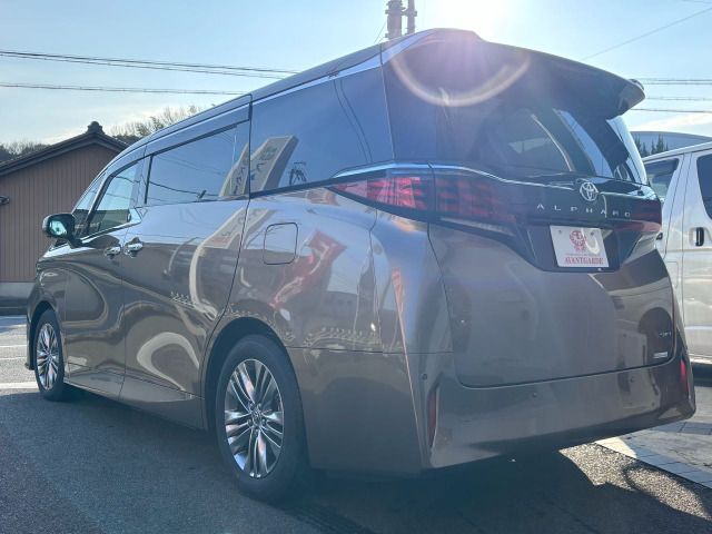 TOYOTA ALPHARD HYBRID 2024 Image 31