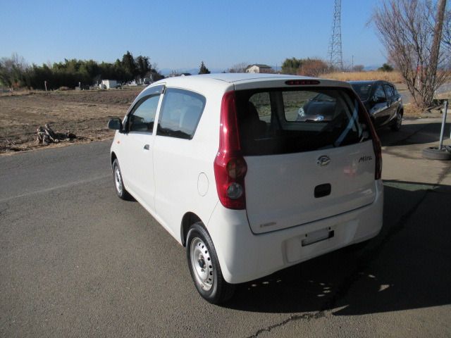 DAIHATSU MIRA VAN 2011 Image 31