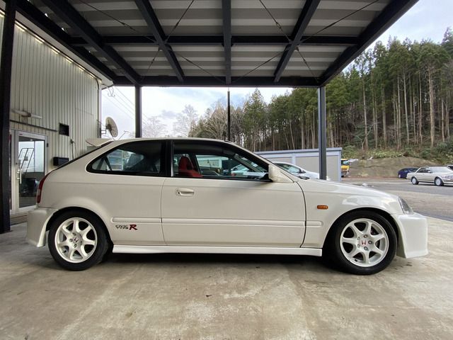 HONDA CIVIC HATCHBACK 1999 Image 31