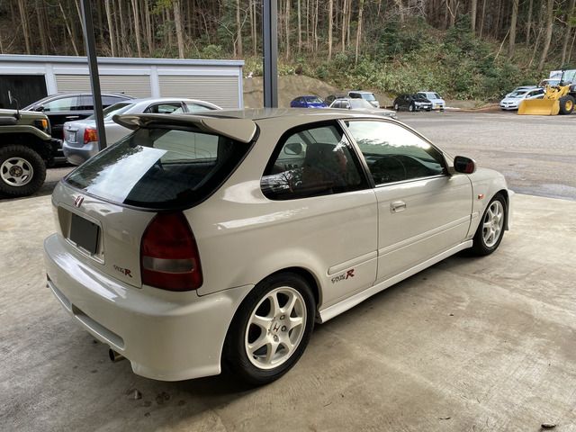 HONDA CIVIC HATCHBACK 1999 Image 31