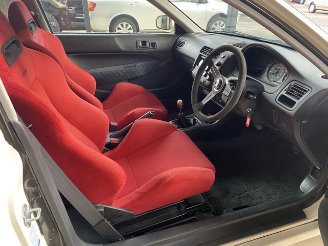 HONDA CIVIC HATCHBACK 1999 Image 31