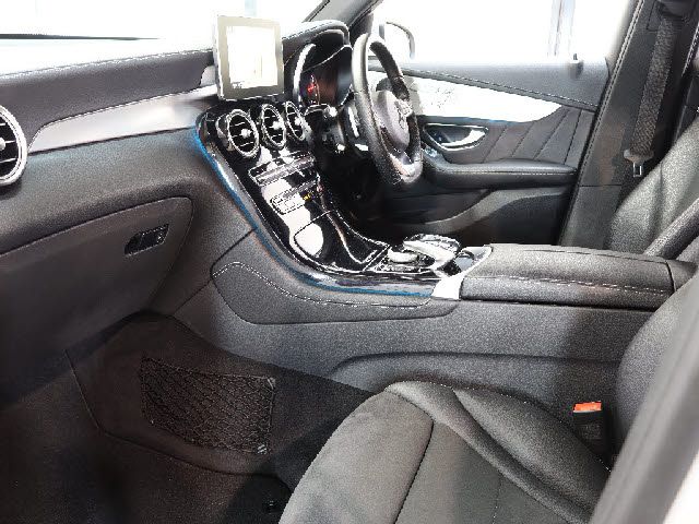 MERCEDES BENZ GLC CL 2016 Image 31