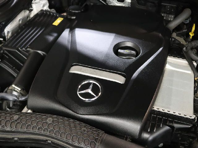 MERCEDES BENZ GLC CL 2016 Image 31