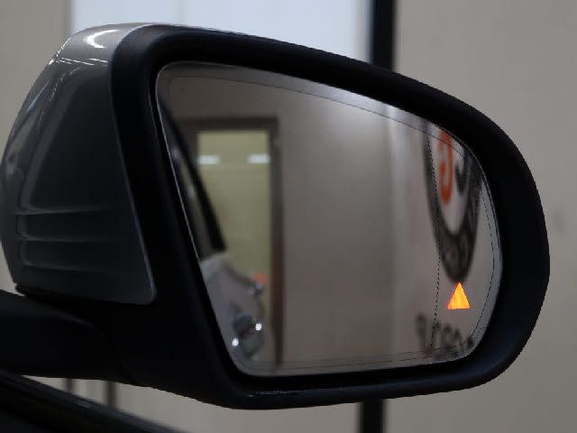 MERCEDES BENZ GLC CL 2016 Image 31