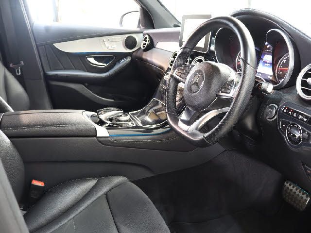 MERCEDES BENZ GLC CL 2016 Image 31