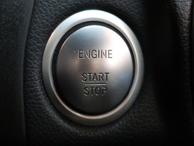 MERCEDES BENZ GLC CL 2016 Image 31