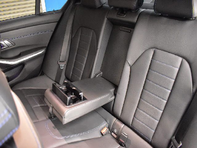 BMW 3SERIES SEDAN 2019 Image 31