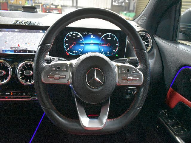 MERCEDES BENZ GLA CL 2020 Image 31