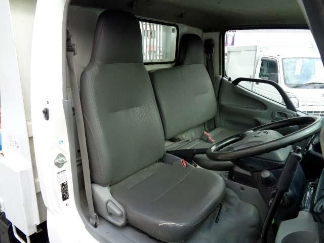 HINO DUTRO 2014 Image 31