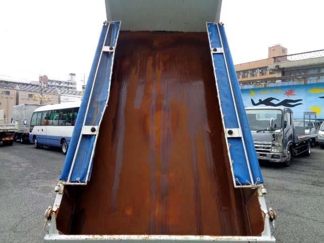 HINO DUTRO 2014 Image 31