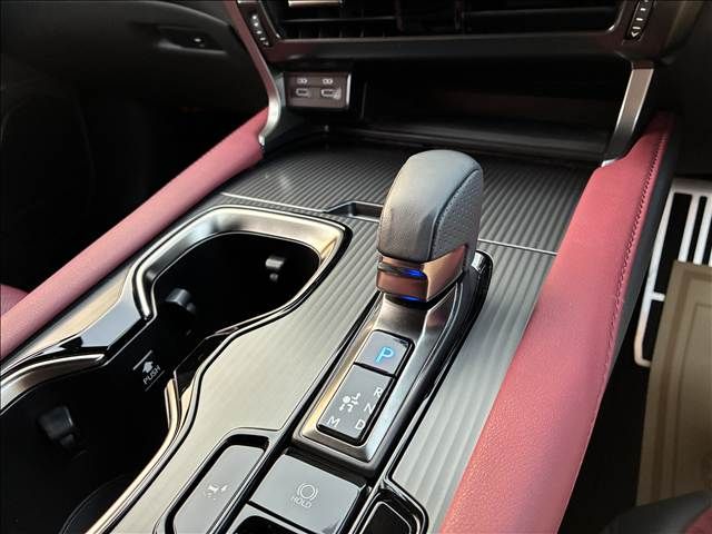 TOYOTA LEXUS RX500H 2023 Image 31