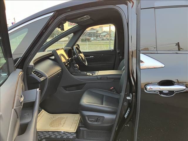 TOYOTA ALPHARD HYBRID 2024 Image 31