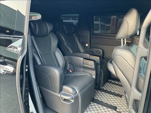 TOYOTA ALPHARD HYBRID 2024 Image 31