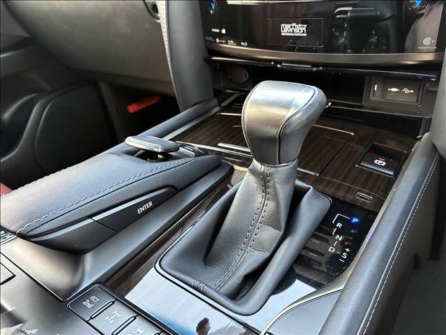 TOYOTA LEXUS LX570 AWD 2018 Image 31