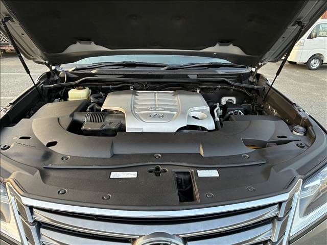TOYOTA LEXUS LX570 AWD 2018 Image 31