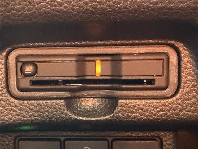 HONDA N BOX CUSTOM 2021 Image 31